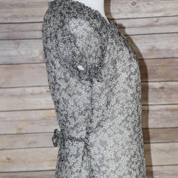 CONVERSE ONE STAR Gray & Cream Sheer Floral Top - Picture 4 of 7